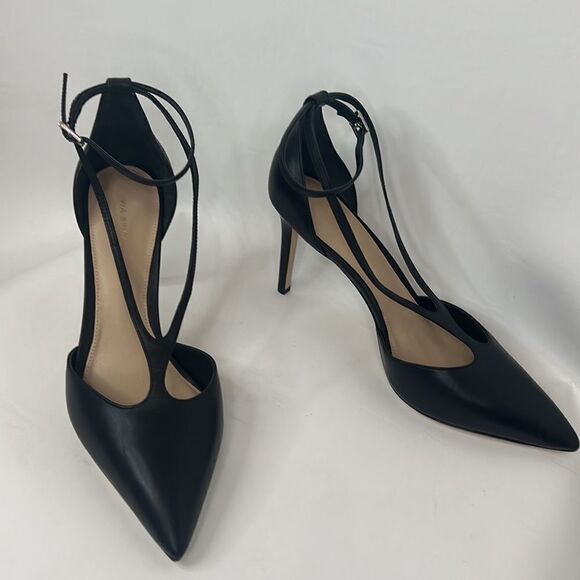 Via Spiga Strappy Pointy Toe Black Pump Heel Size 9.5 Silver Hardware New In Box - Picture 2 of 10